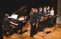 Mariella Guazzaroni al pianoforte e gli Allievi di Doriana Giuliodoro